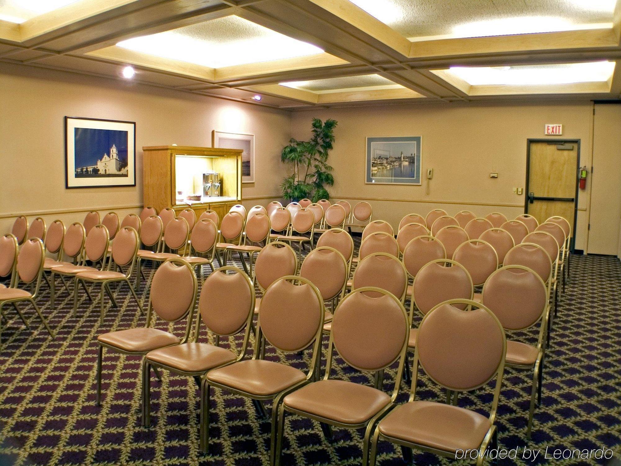 Super 8 By Wyndham Oceanside Marty'S Valley Inn Dış mekan fotoğraf