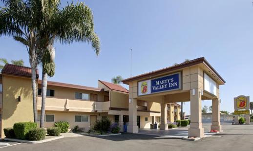 Super 8 By Wyndham Oceanside Marty'S Valley Inn Dış mekan fotoğraf